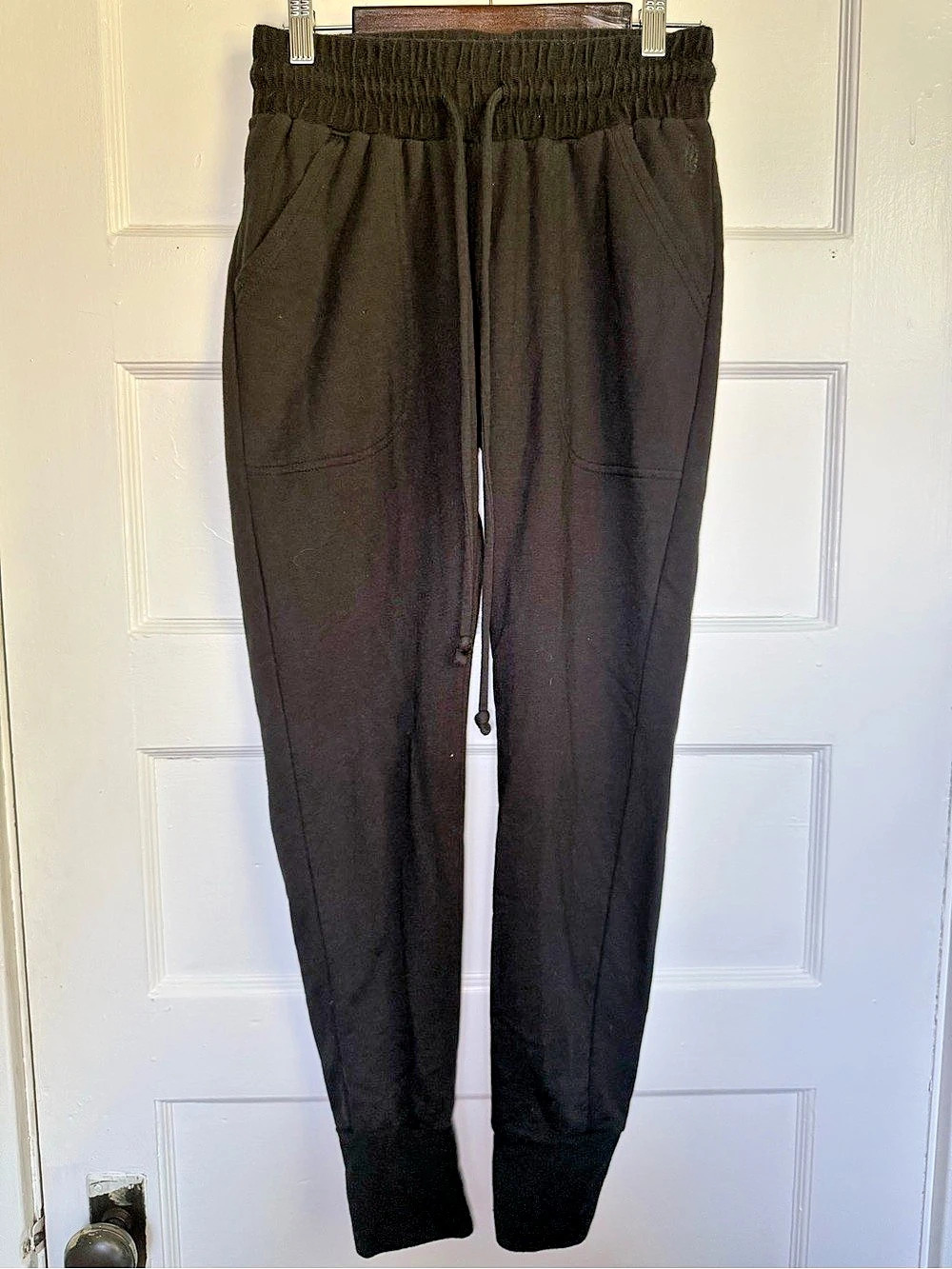 FP Movement by Free People Sunny Skinny Jogger SweatPants Black Sporty Chic XS